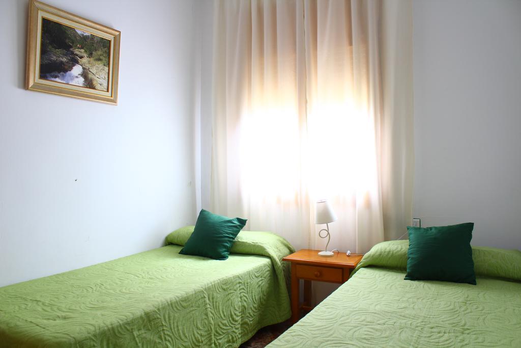 Residencial Los Robles Arroyo Frio Szoba fotó