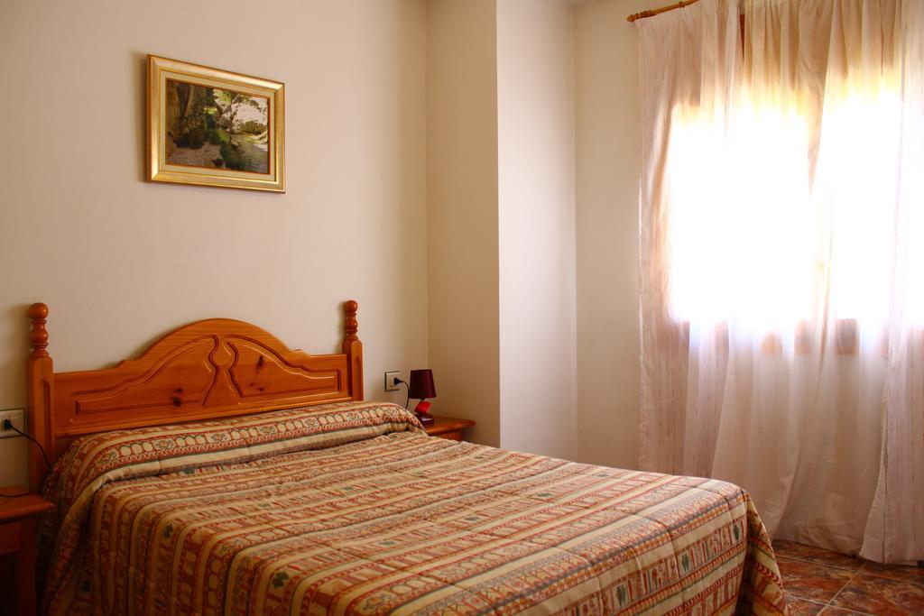 Residencial Los Robles Arroyo Frio Szoba fotó